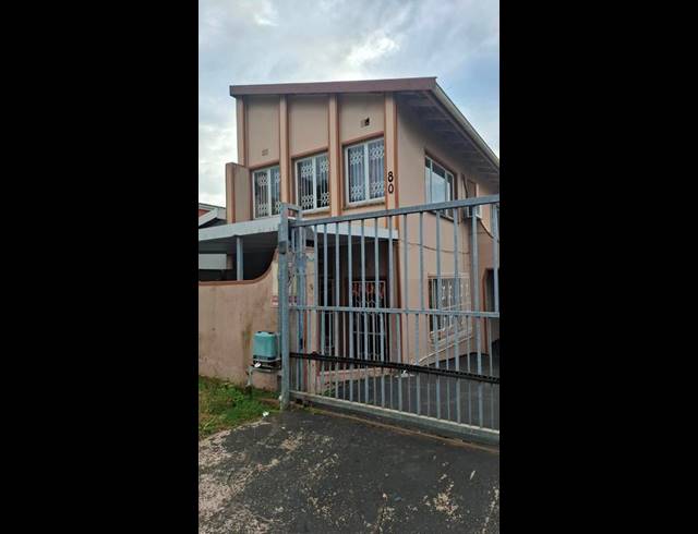 4 BEDROOM HOUSE FOR SALE IN CROSSMOOR